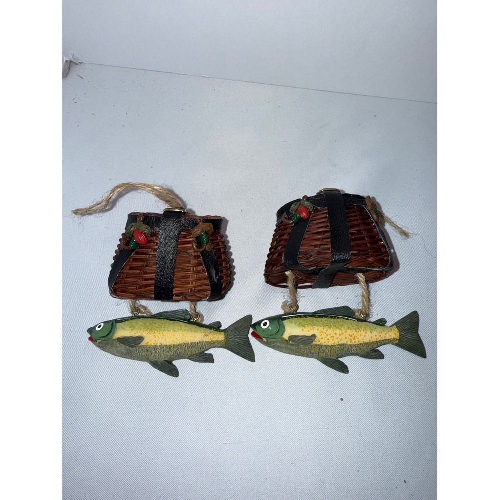 Vintage Fishing Creel Ornaments Set of 2 Wicker Basket Wooden Fish‎ Cabin Decor